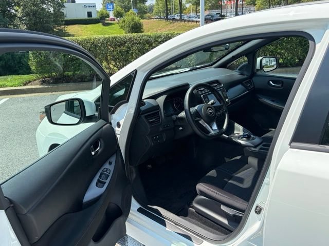 Used 2024 Nissan Leaf S FWD image 14