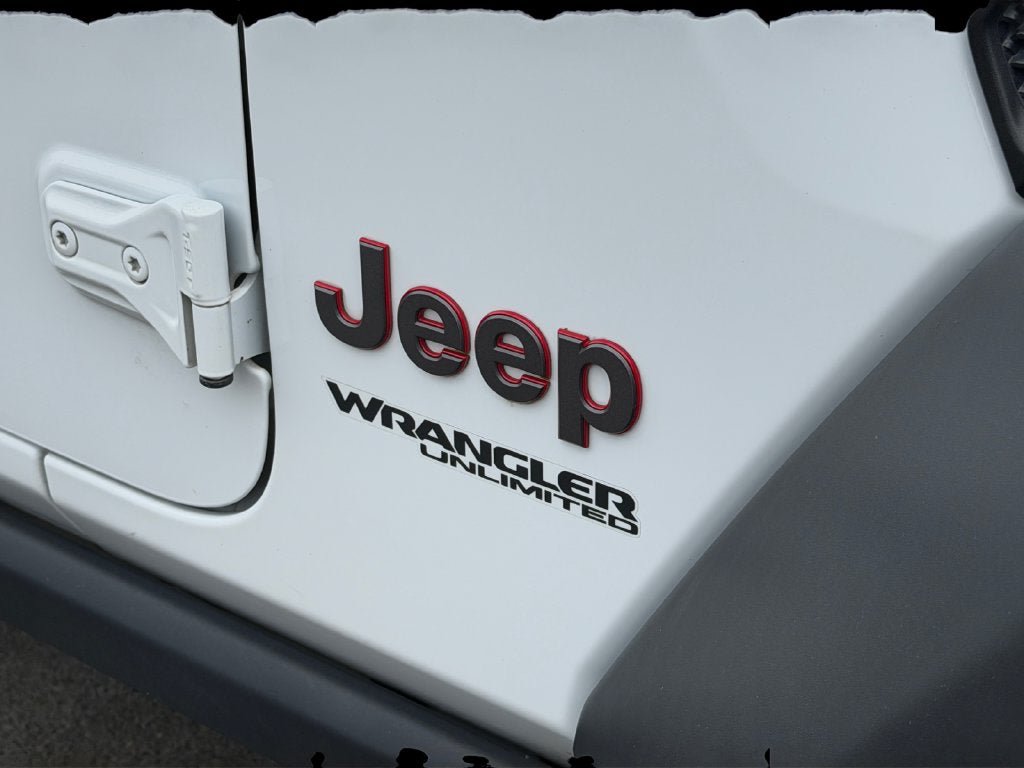Used 2021 Jeep Wrangler Unlimited Rubicon w/ Xtreme Recon 35" Tire Package AWD/4WD image 35