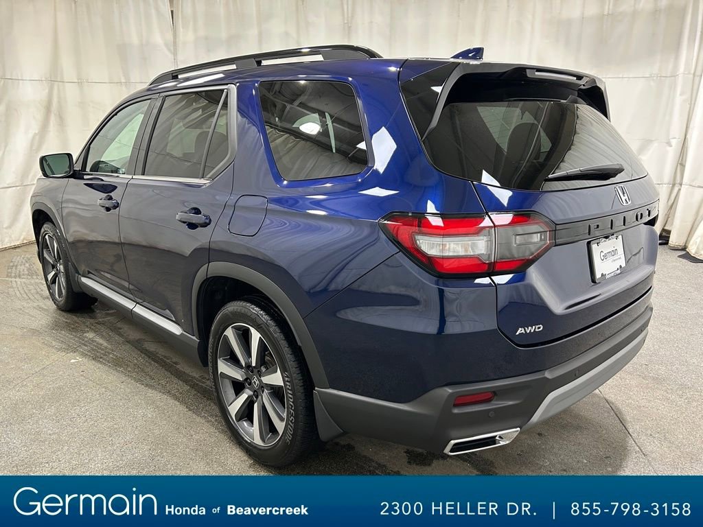 Used 2023 Honda Pilot Touring image 6