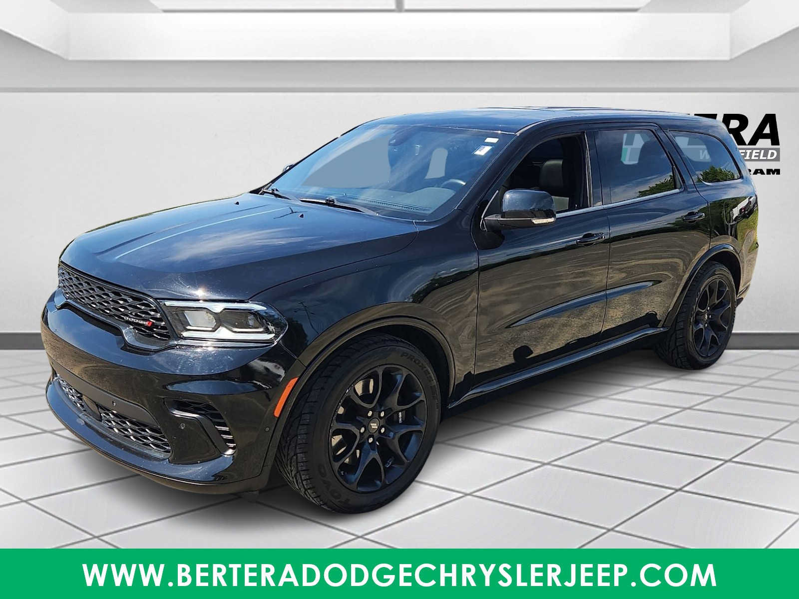 Used 2022 Dodge Durango R/T w/ Tow 'N Go Package AWD/4WD image 3