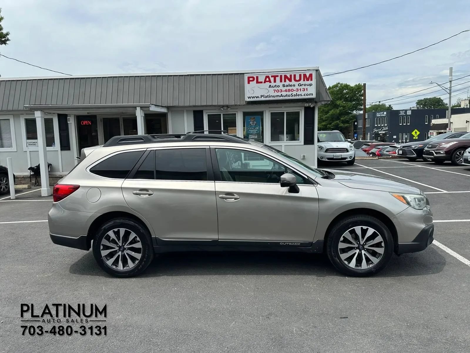 Used 2016 Subaru Outback 2.5i Limited AWD/4WD image 2