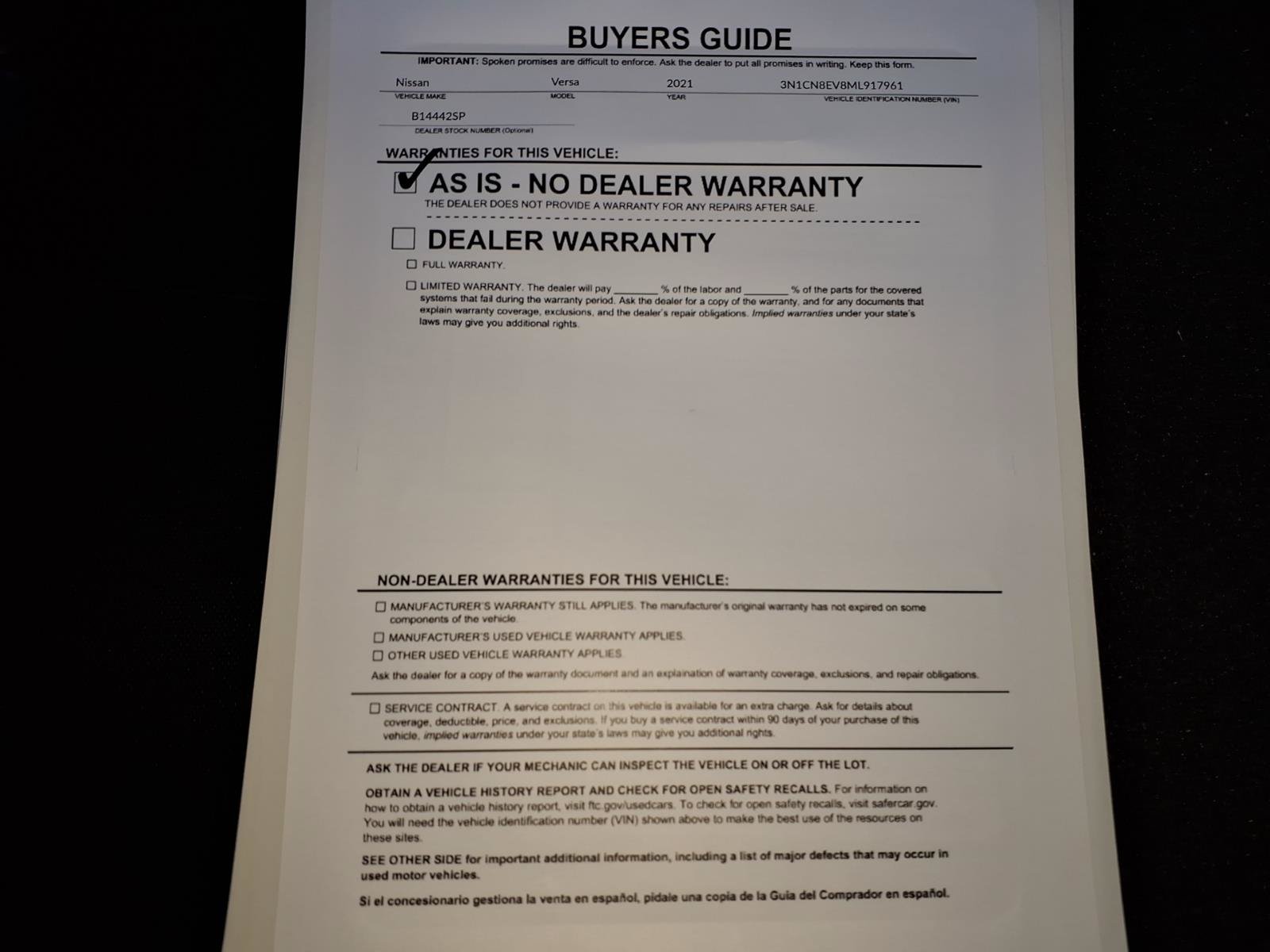 Used 2021 Nissan Versa SV FWD image 34