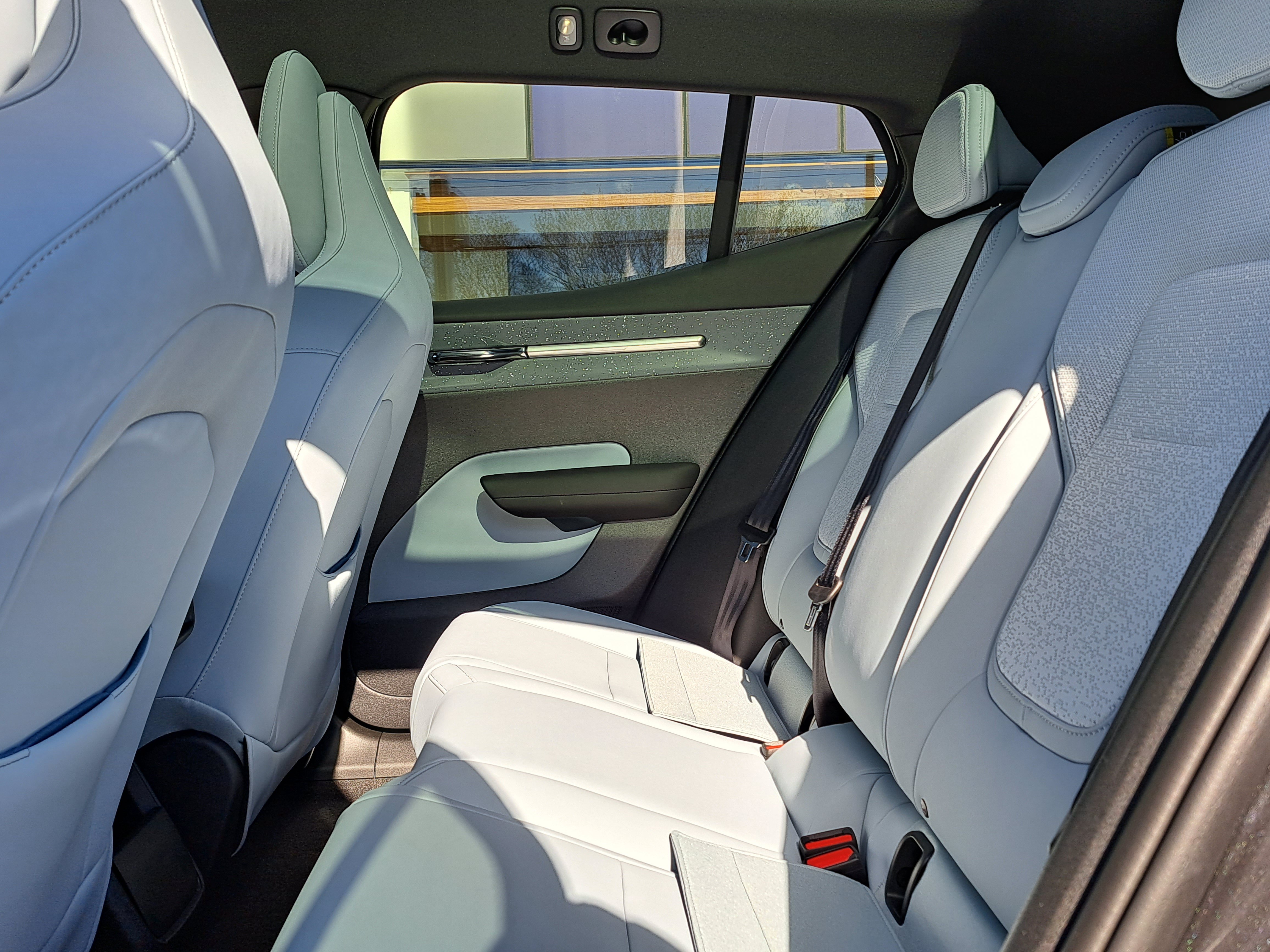 New 2026 Volvo EX30 Ultra w/ Climate Package AWD/4WD image 7