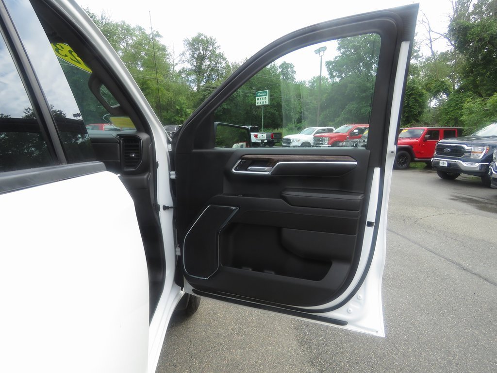 Used 2023 GMC Sierra 1500 Elevation image 15