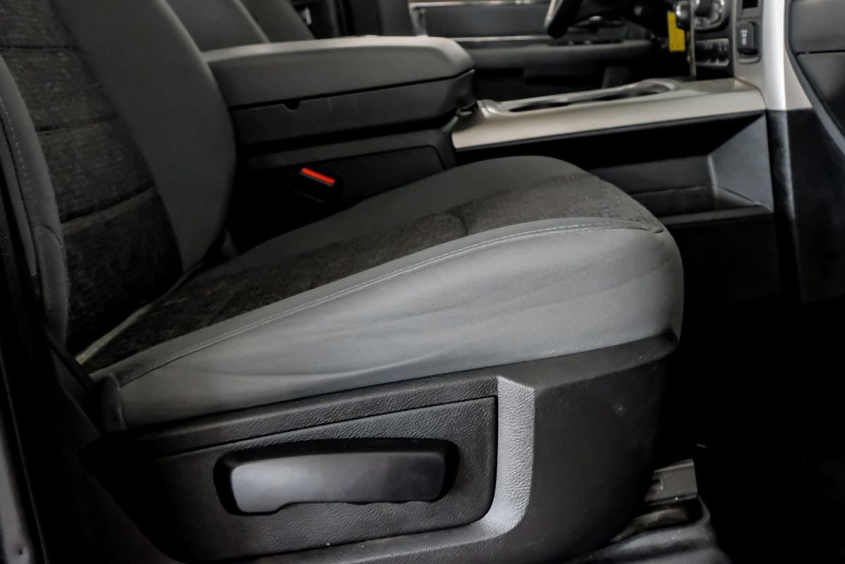 Used 2018 RAM 1500 Big Horn AWD/4WD image 31