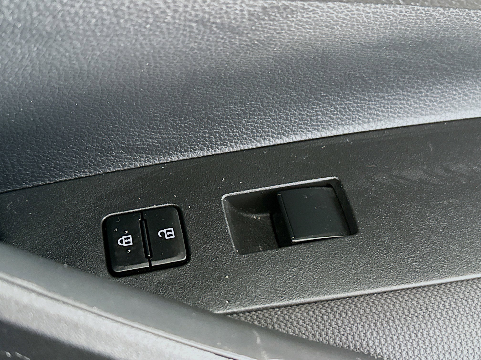 Used 2022 Toyota Corolla LE image 28