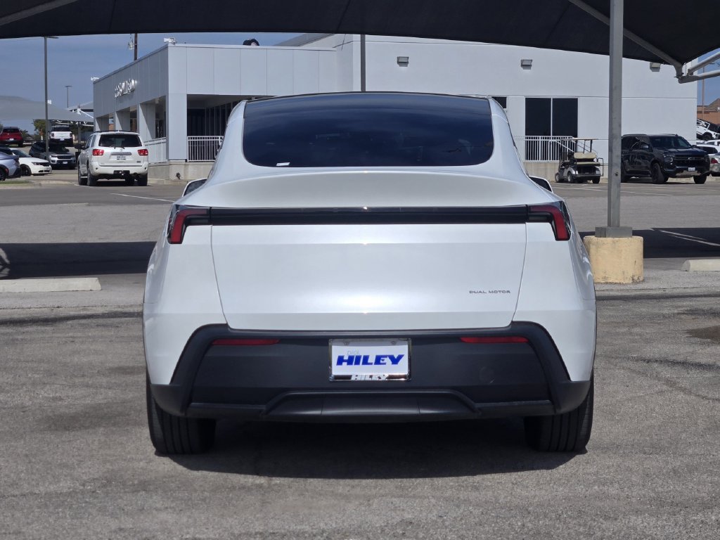 Used 2026 Tesla Model Y AWD image 6