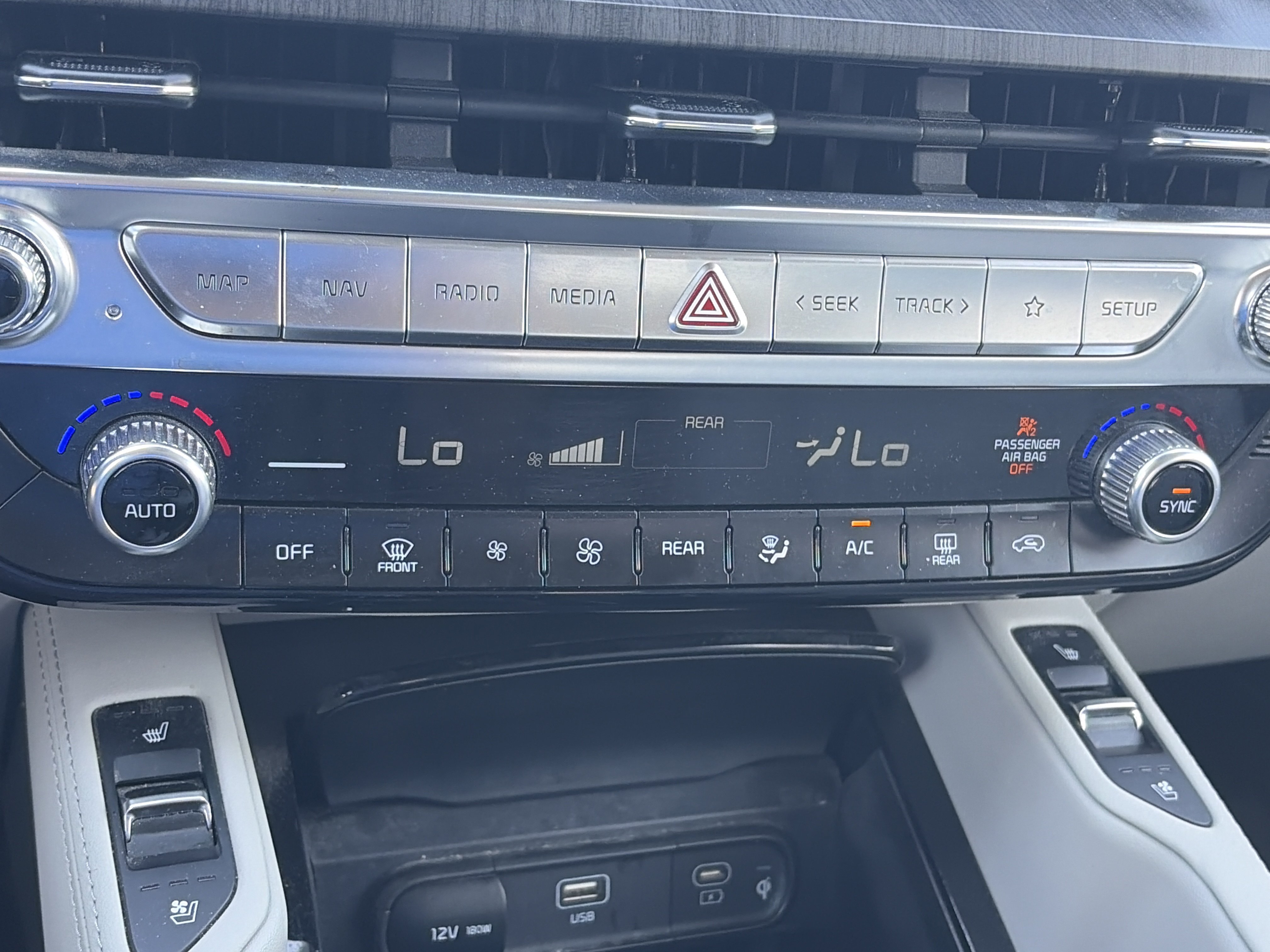 Used 2023 Kia Telluride SX Prestige AWD/4WD image 32