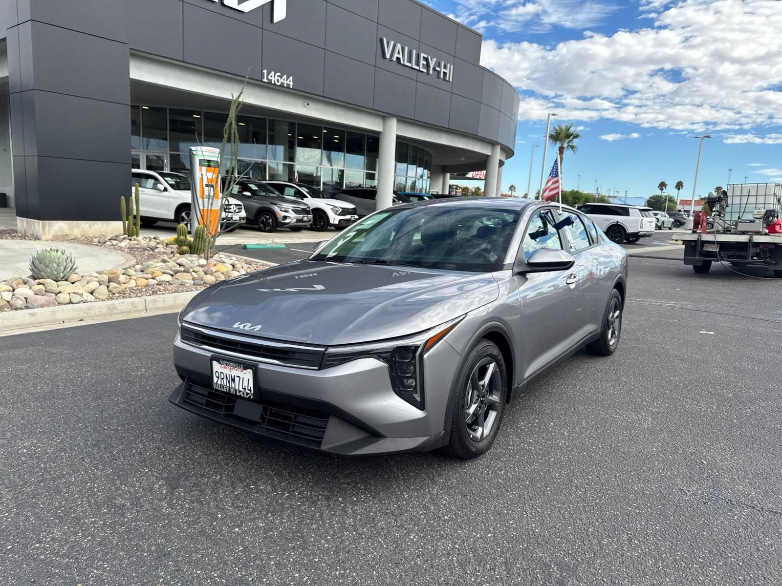 Certified 2025 Kia K4 FWD image 3