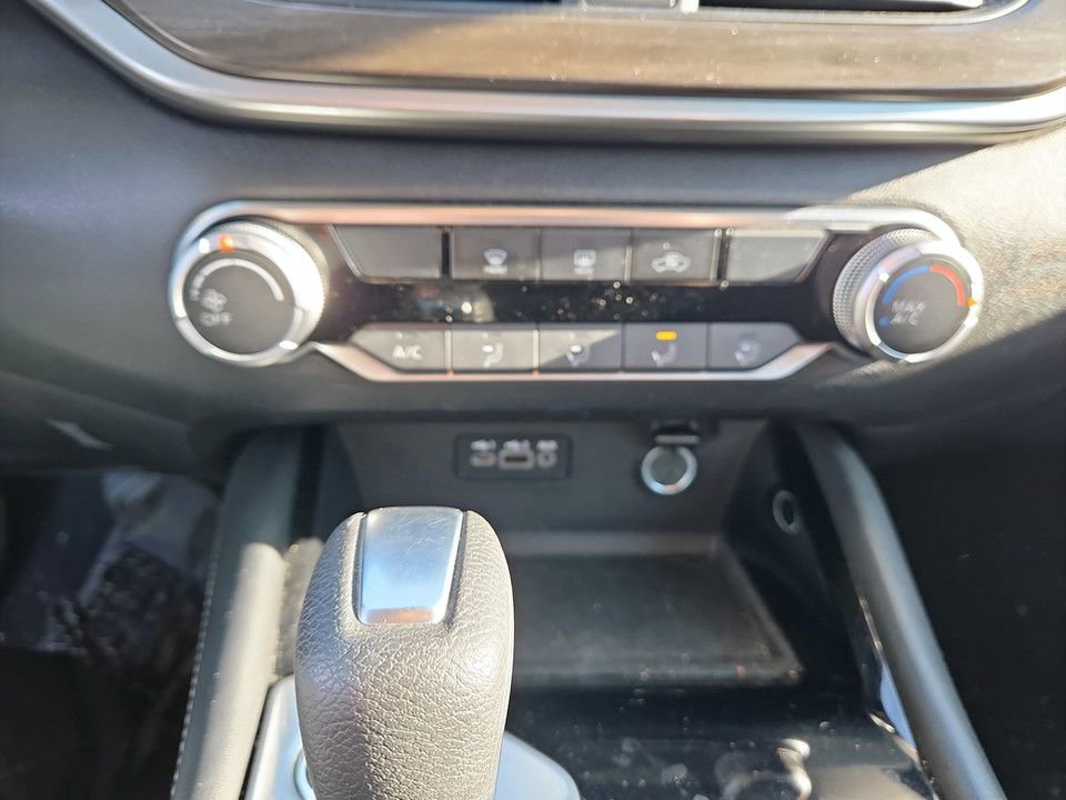 Used 2023 Nissan Altima 2.5 SV image 26