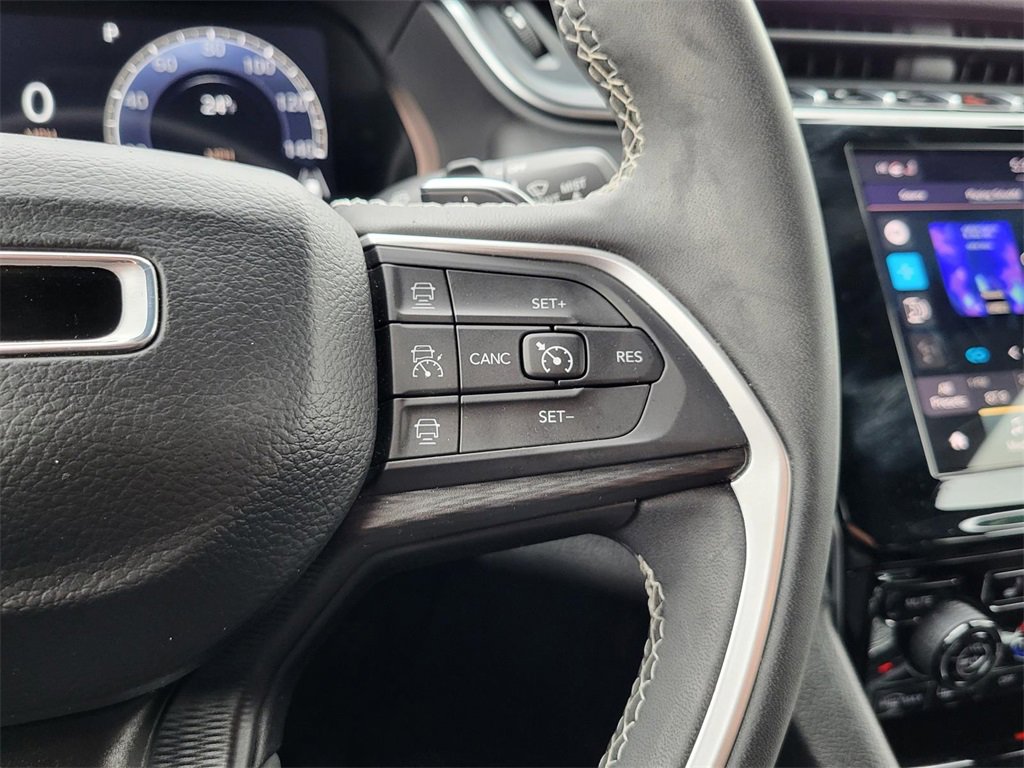 Used 2023 Jeep Grand Cherokee Altitude image 24