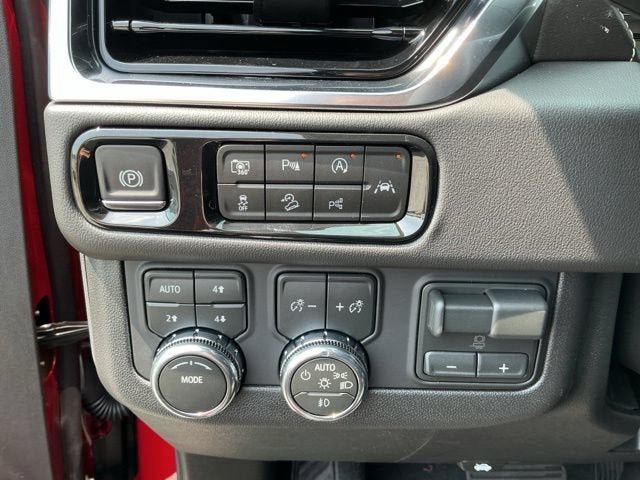 New 2026 GMC Yukon Elevation w/ Elevation Premium Package AWD/4WD image 4