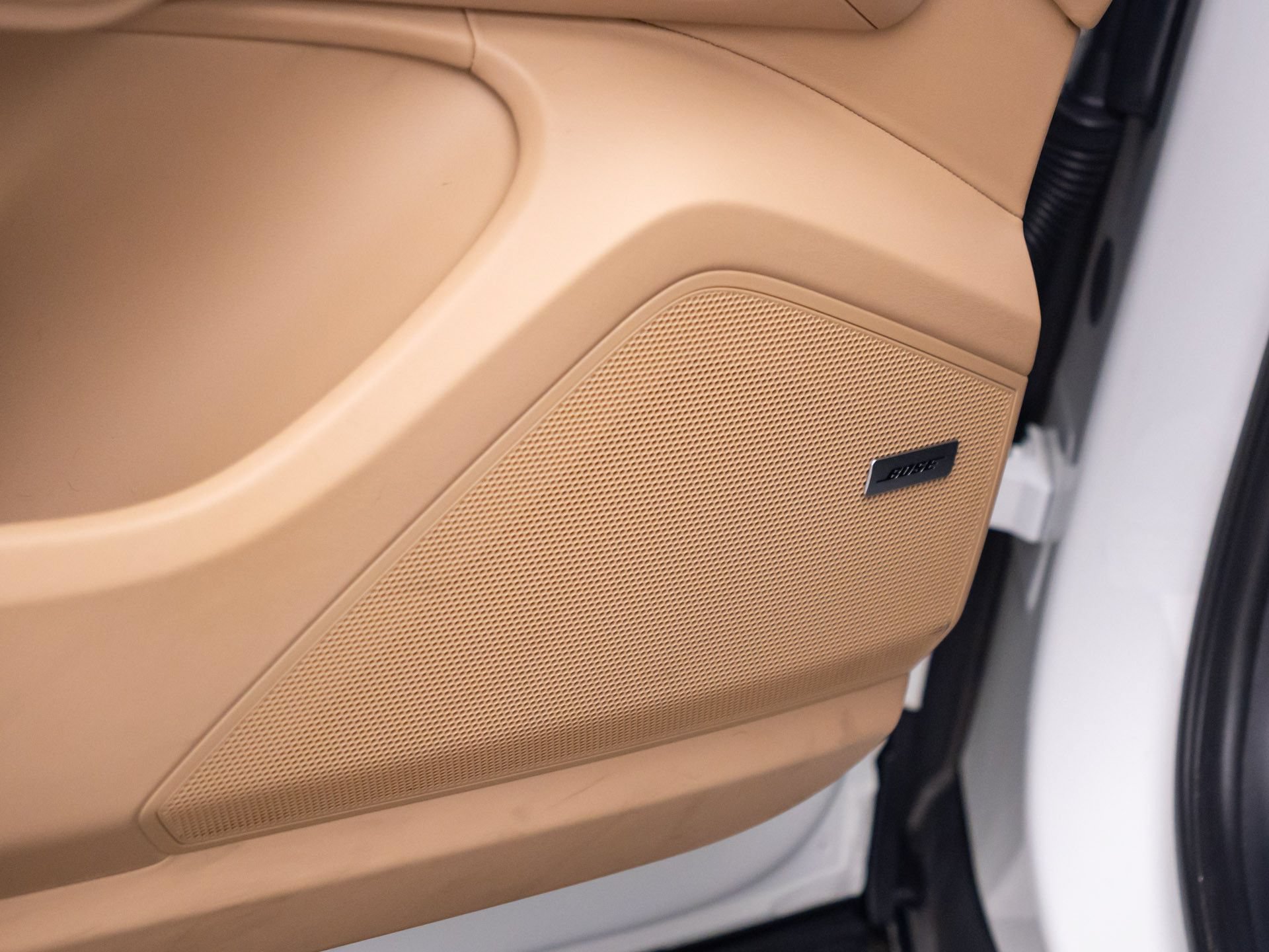 Certified 2024 Porsche Cayenne AWD/4WD image 15