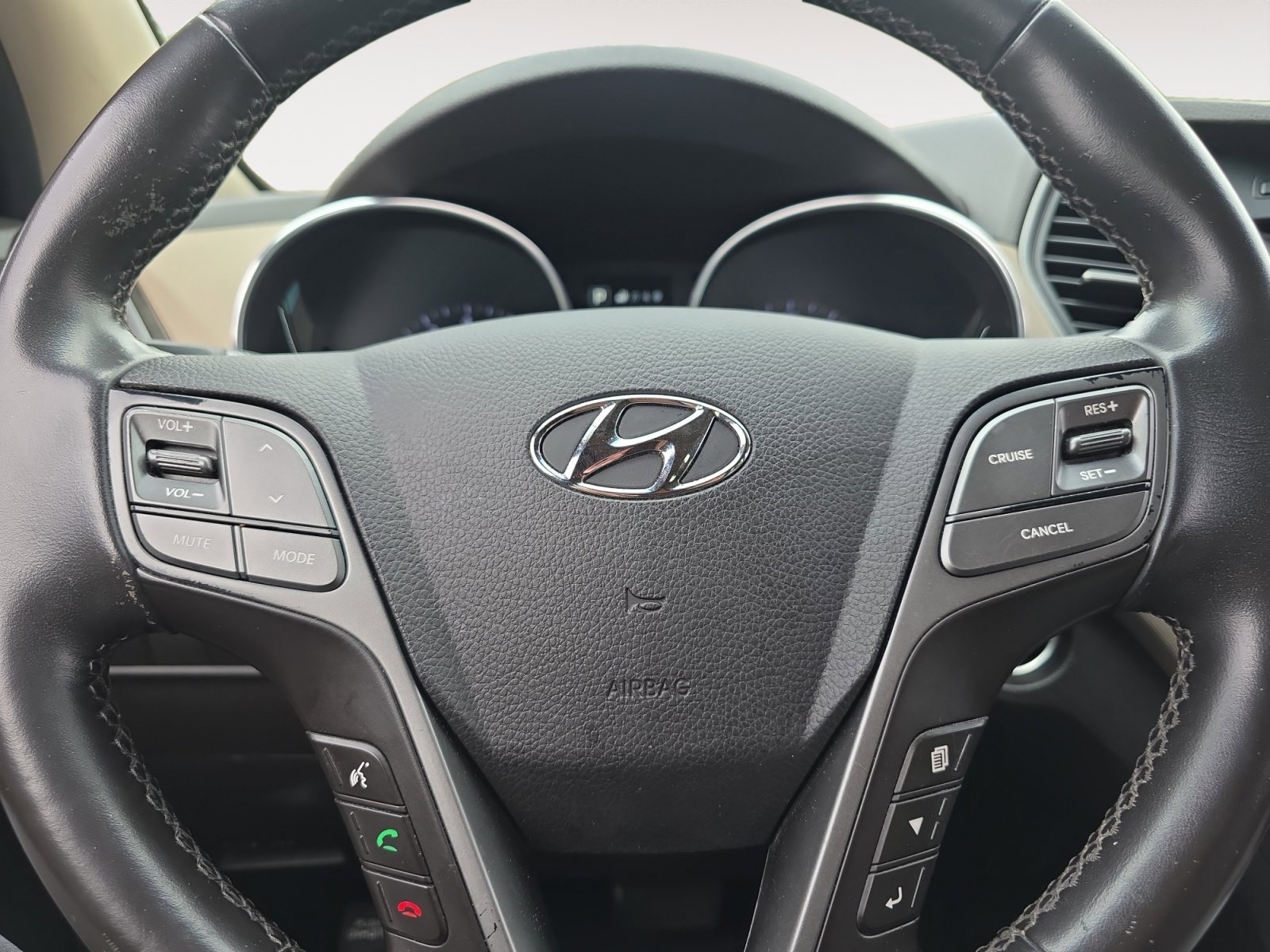 Used 2017 Hyundai Santa Fe Sport image 10