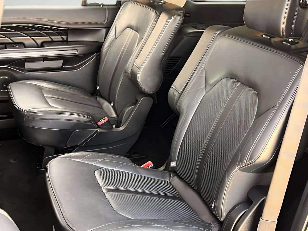 Used 2019 Ford Expedition Max Platinum AWD/4WD image 10