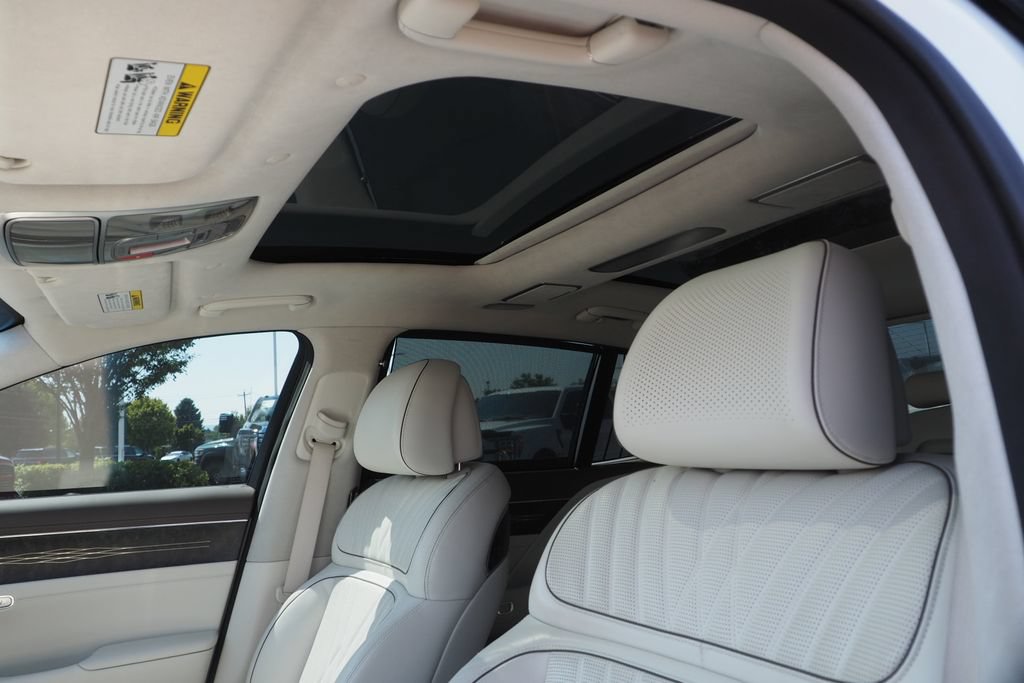 Used 2023 Genesis G90 3.5T AWD/4WD image 15
