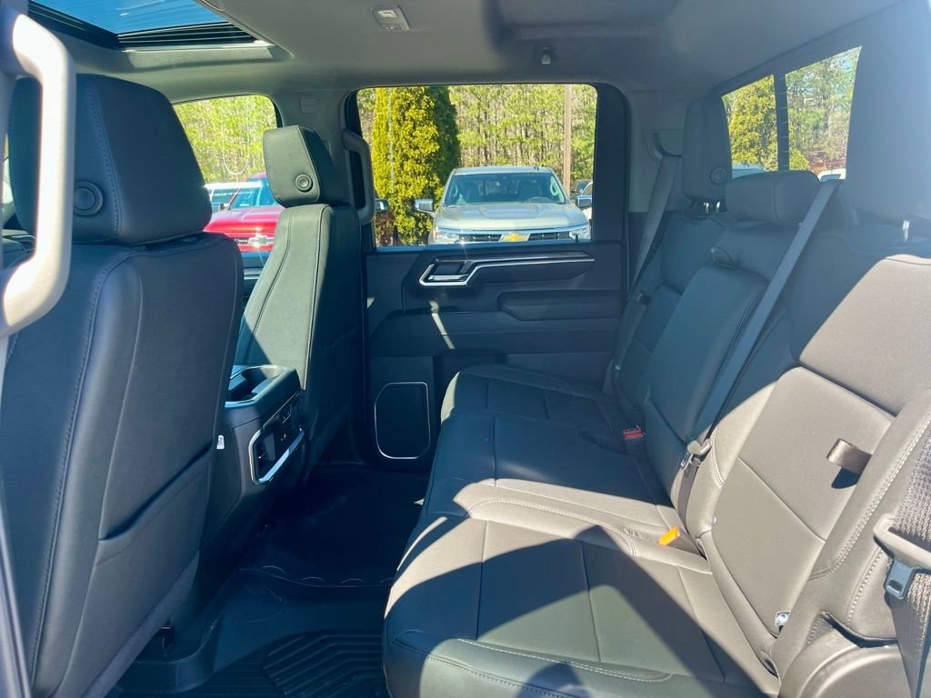 New 2026 Chevrolet Silverado 2500 LTZ w/ LTZ Premium Package AWD/4WD image 24