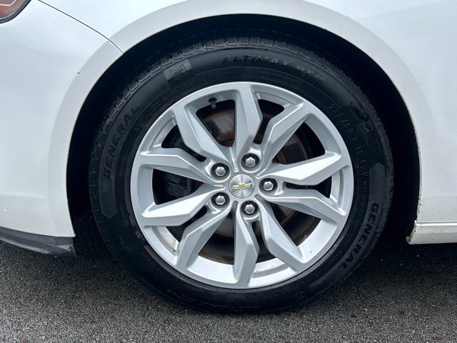 Used 2016 Chevrolet Impala LT w/ Convenience Package FWD image 17