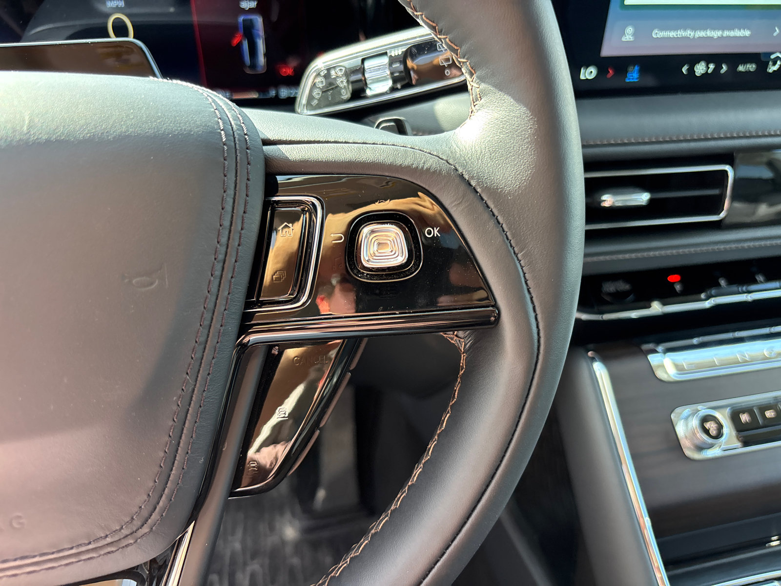 New 2026 Lincoln Aviator Reserve AWD/4WD image 18