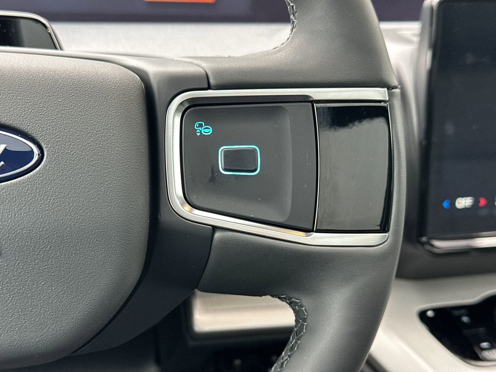 New 2025 Ford Expedition Max Active image 27