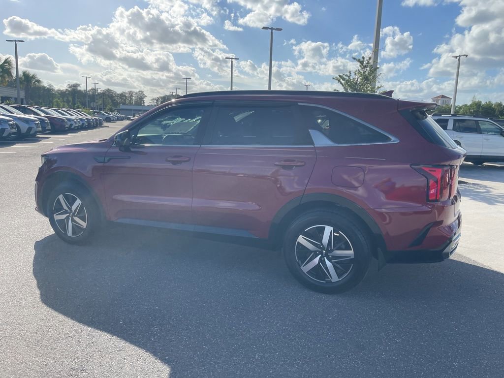 Used 2021 Kia Sorento S image 8