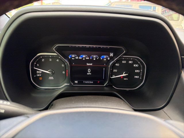 Used 2021 GMC Yukon XL AT4 w/ Technology Package AWD/4WD image 32