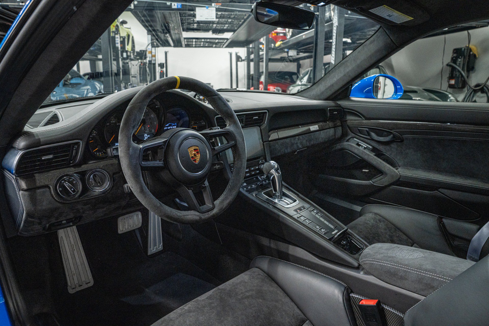 Used 2018 Porsche 911 GT2 RS RWD image 12