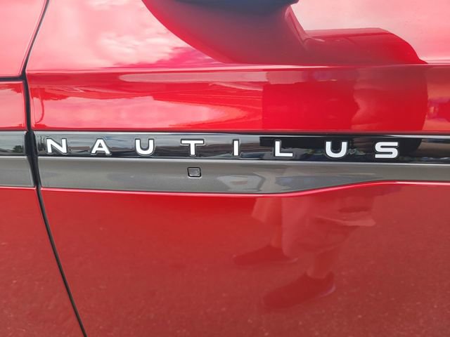 Used 2024 Lincoln Nautilus Reserve w/ Equipment Group 203A image 7
