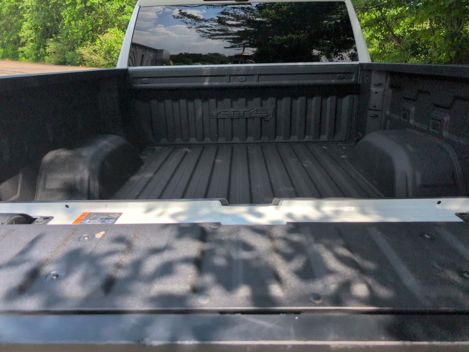 Used 2024 GMC Sierra 1500 AT4 w/ Technology Package image 35