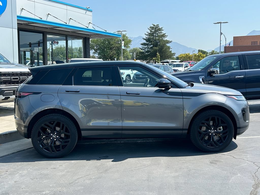 Used 2020 Land Rover Range Rover Evoque SE AWD/4WD image 2