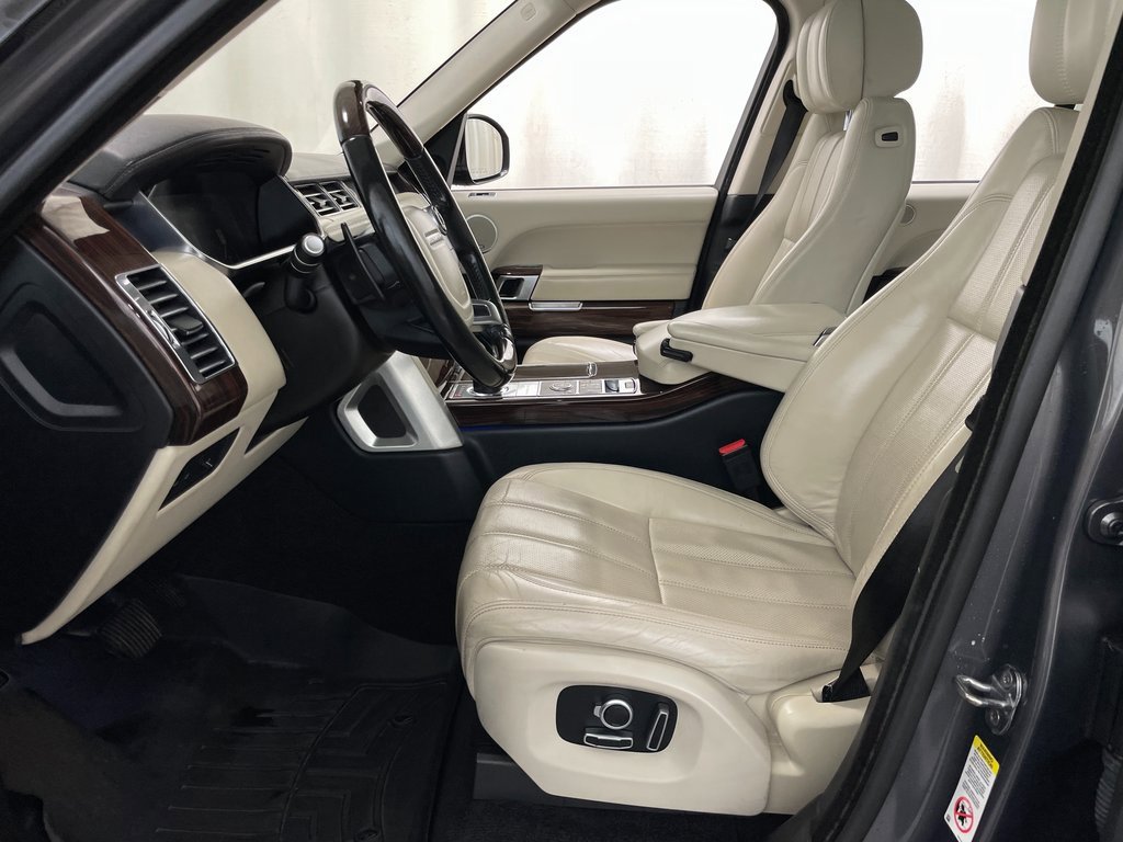 Used 2016 Land Rover Range Rover HSE image 10