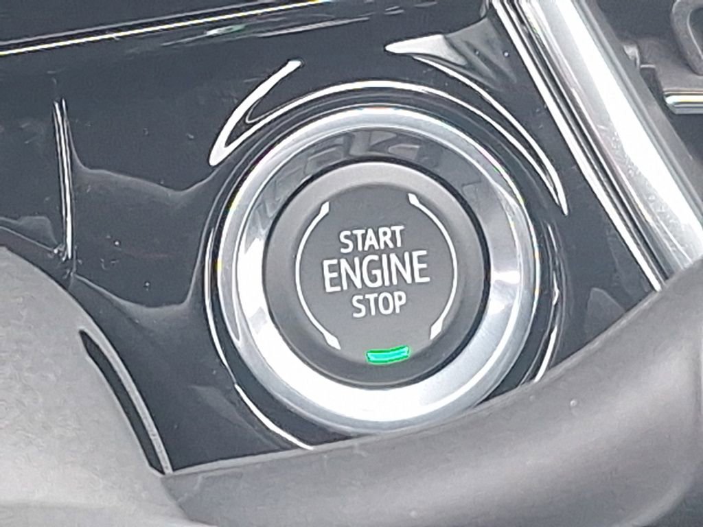 New 2026 Chevrolet Trax RS w/ Driver Confidence Package image 32