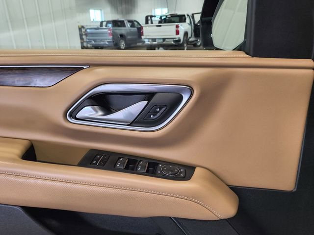Used 2023 Chevrolet Suburban Premier AWD/4WD image 20