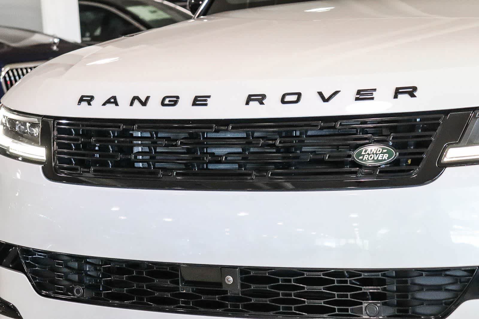 Used 2025 Land Rover Range Rover Sport Dynamic SE AWD/4WD image 8