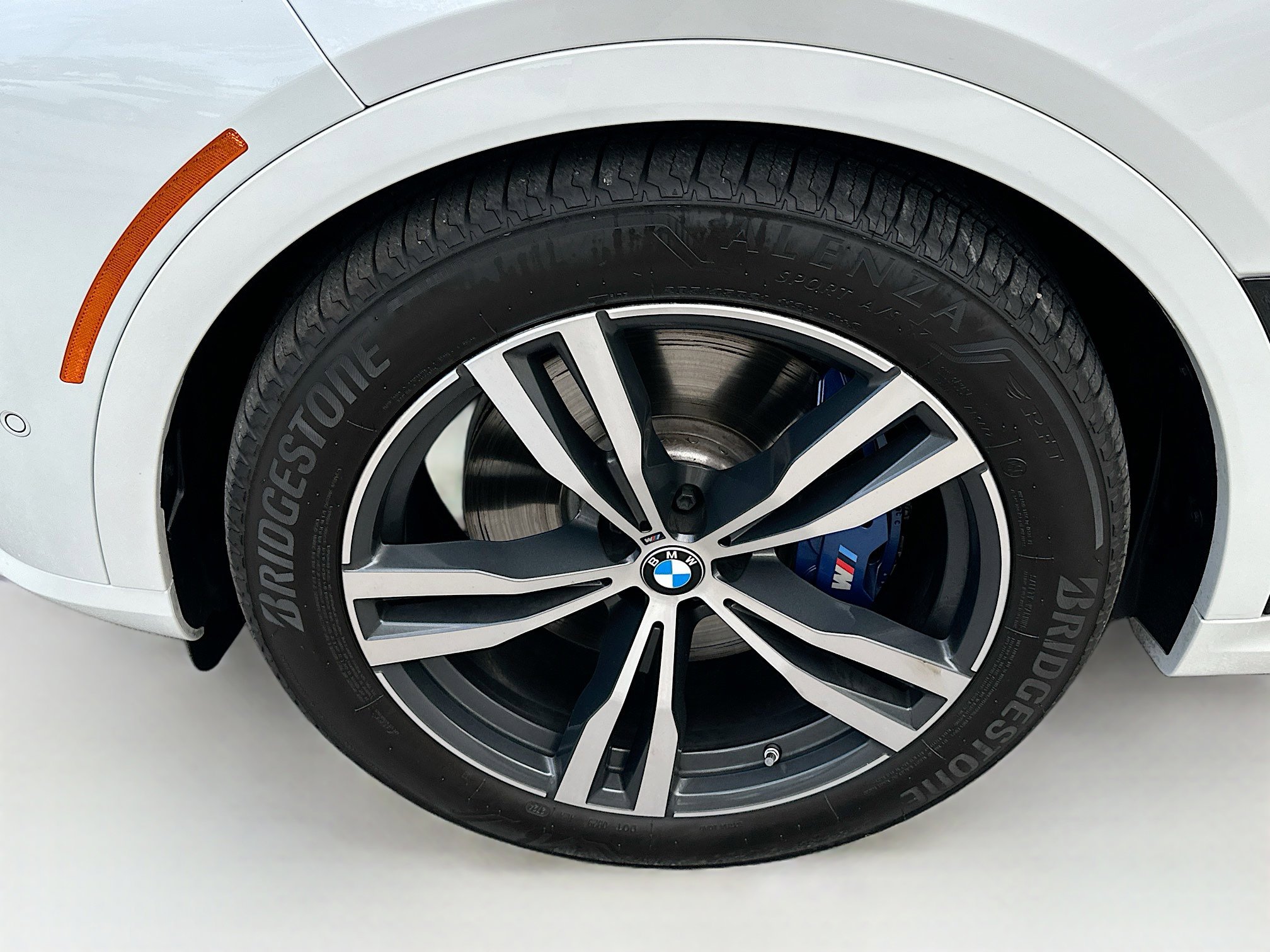 Used 2025 BMW X7 M60i image 36