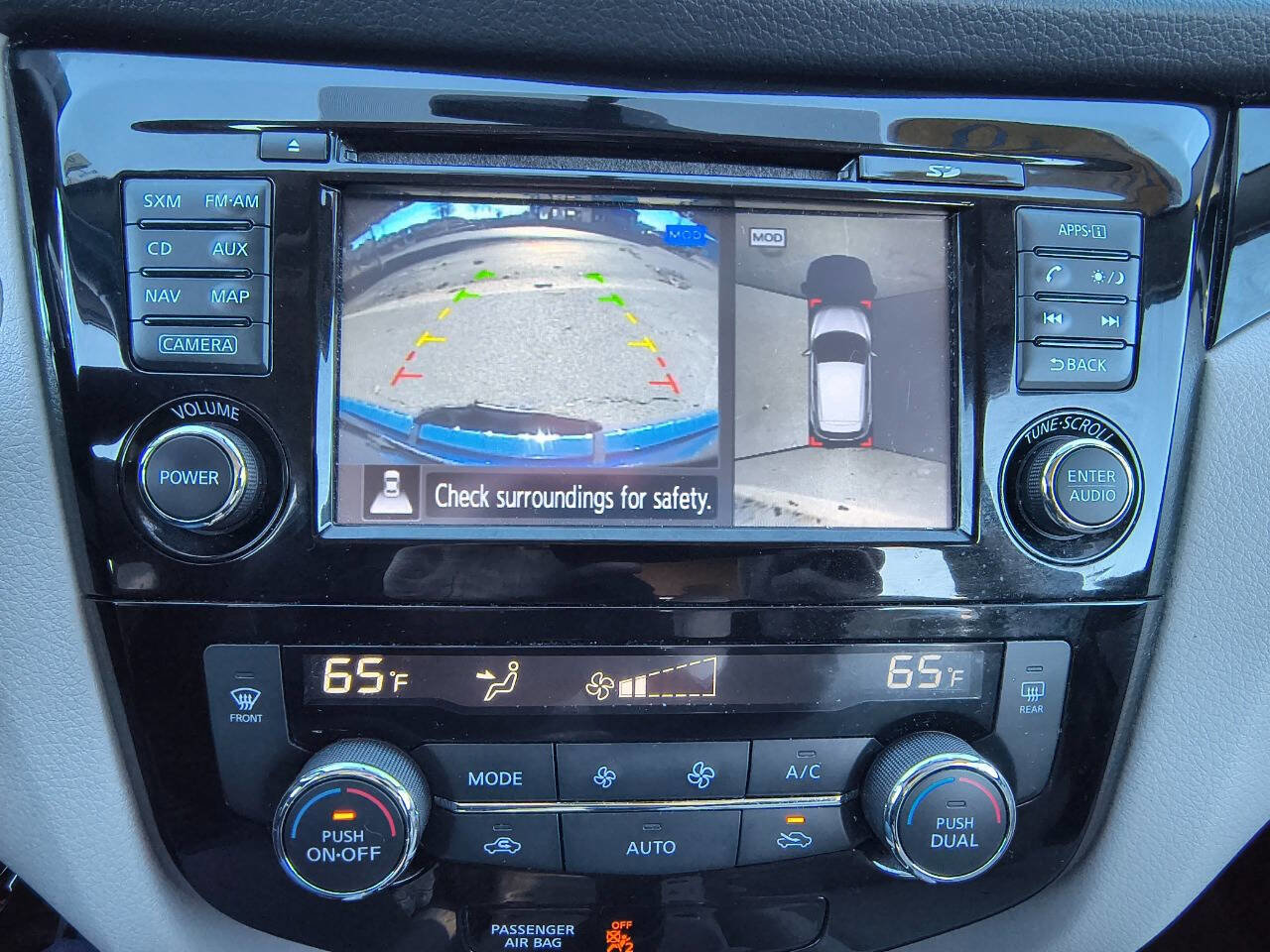 Used 2018 Nissan Rogue Sport SV w/ SV Technology Package image 14