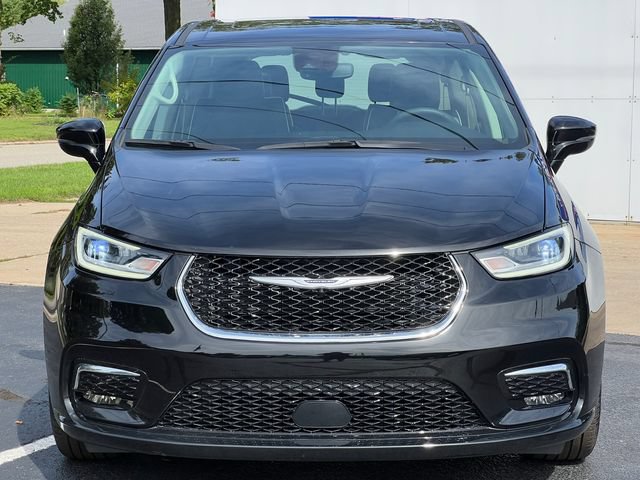 Used 2024 Chrysler Pacifica Limited FWD image 48