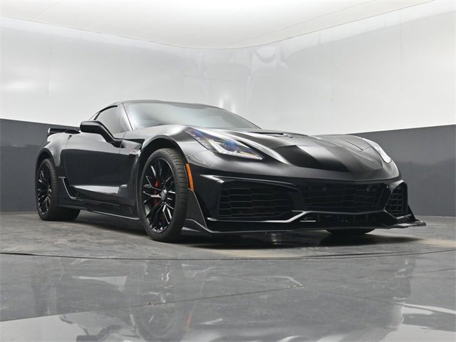 Used 2015 Chevrolet Corvette Z06 w/ 2LZ Preferred Equipment Group image 49