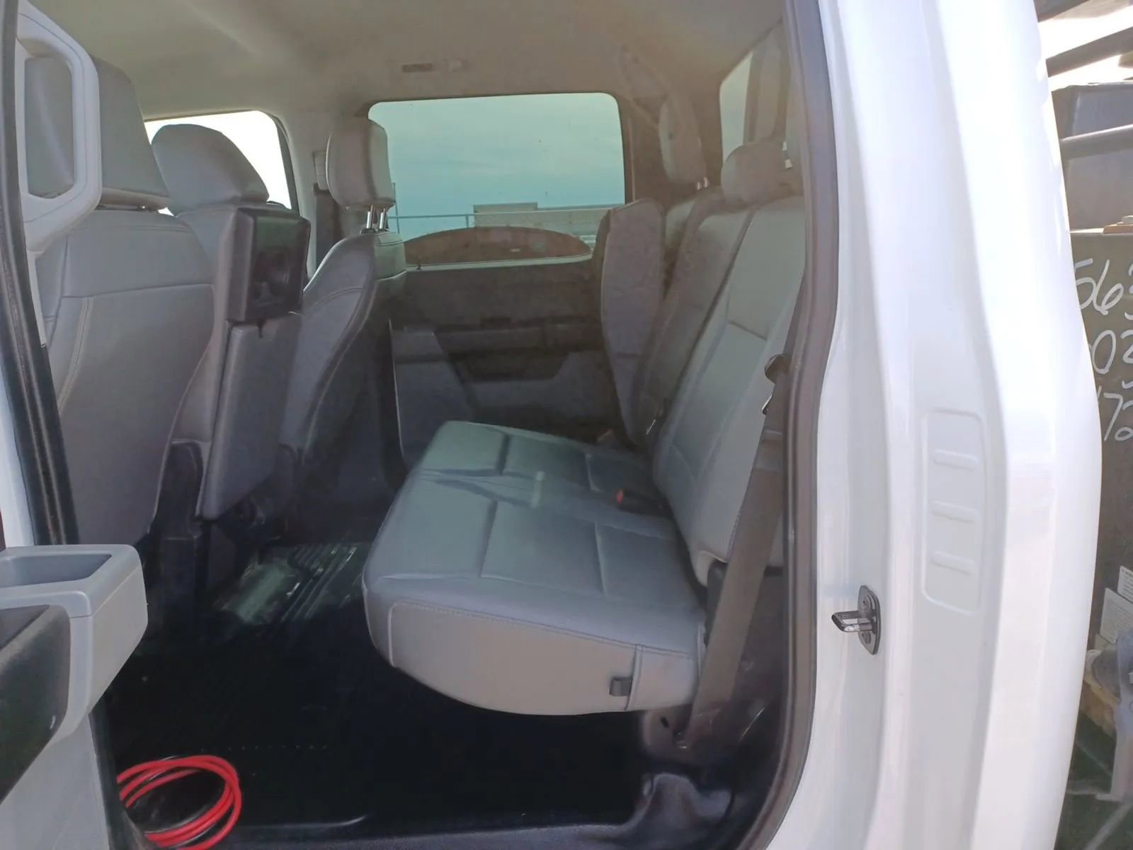 Used 2024 Ford F550 4x4 Crew Cab Super Duty image 5