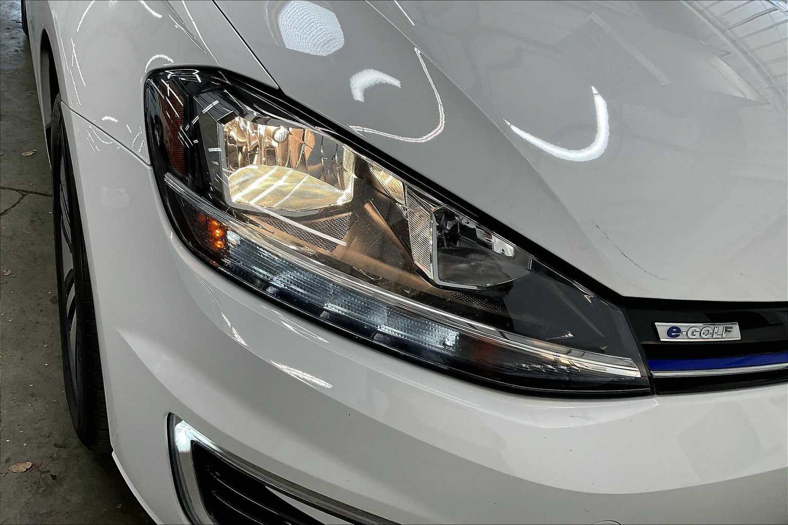 Used 2019 Volkswagen e-Golf SE w/ Driver Assistance Package image 31