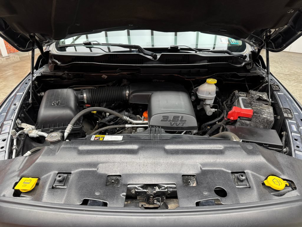 Used 2020 RAM 1500 Warlock AWD/4WD image 29
