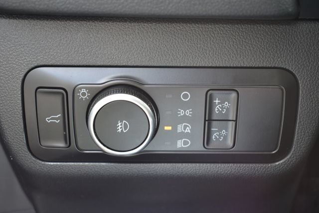Used 2023 Ford Escape Platinum AWD/4WD image 22