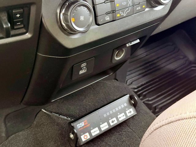 Used 2020 Ford F550 4x4 Crew Cab Super Duty w/ XLT Value Package image 28