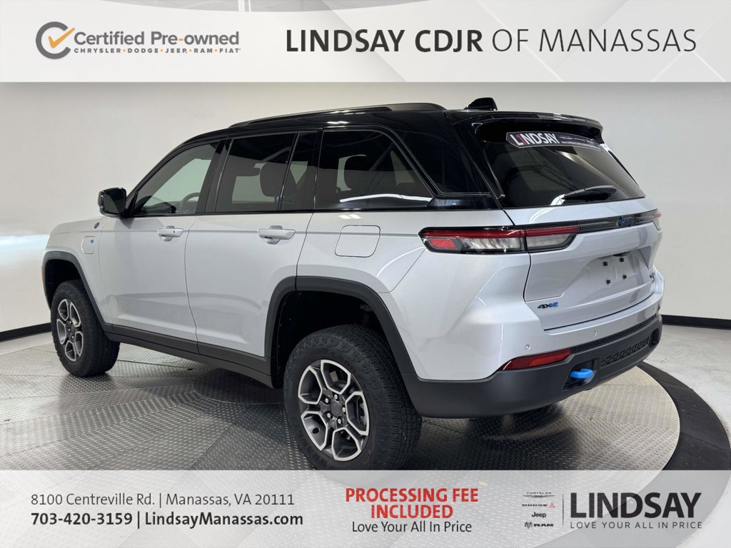 Used 2024 Jeep Grand Cherokee Trailhawk w/ Advanced Protech Group II AWD/4WD image 7