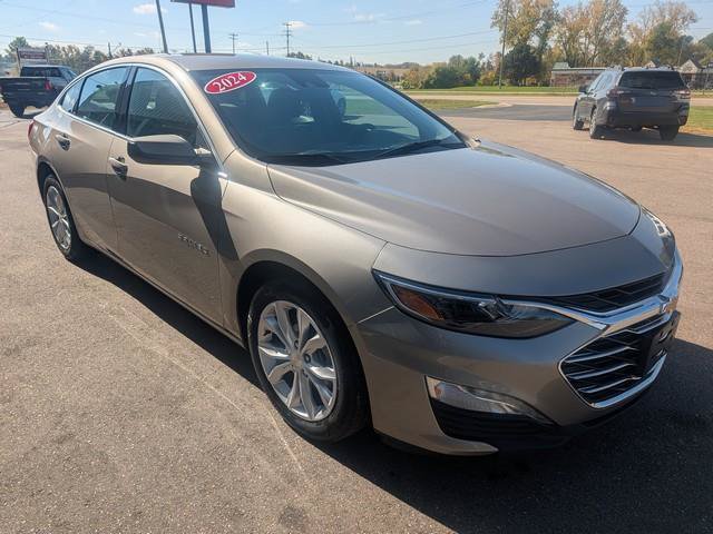 Used 2024 Chevrolet Malibu LT FWD image 3