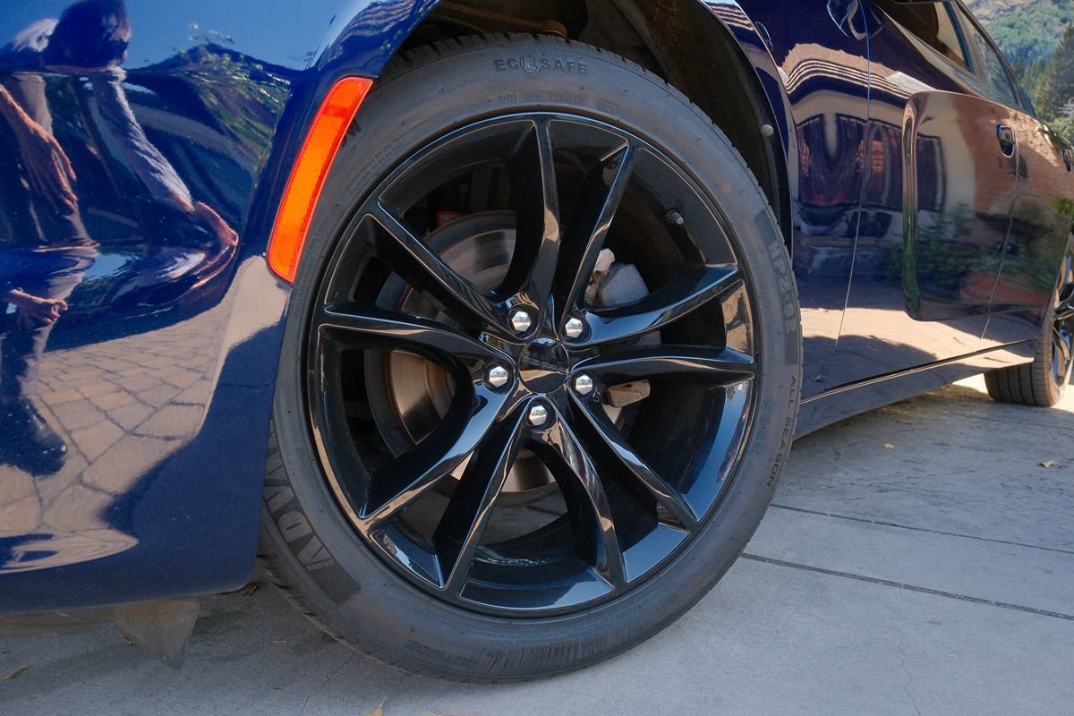 Used 2016 Dodge Charger SE w/ Blacktop Package RWD image 34