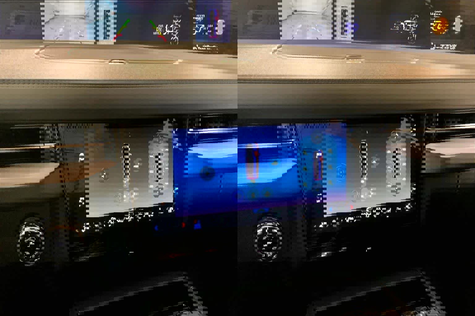 Used 2025 Lincoln Navigator Reserve image 26