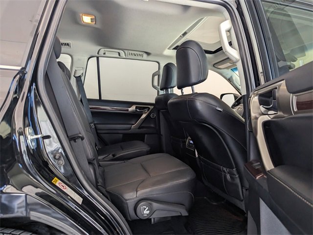 Used 2017 Lexus GX 460 Luxury image 15