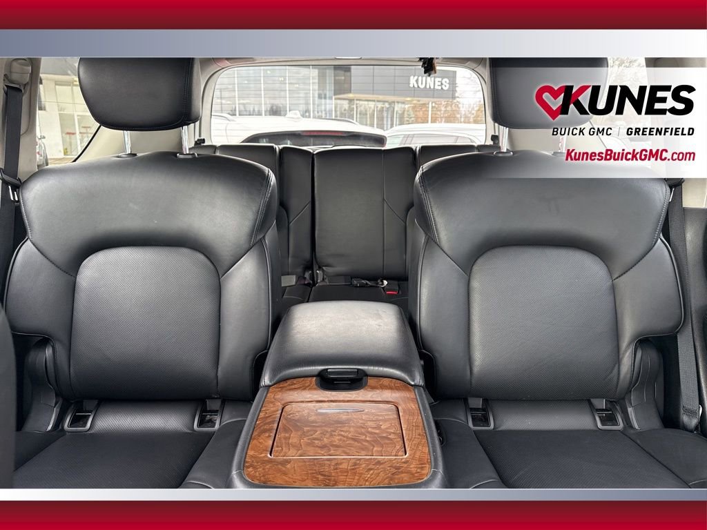 Used 2024 Nissan Armada SL w/ Captain's Chairs Package image 28