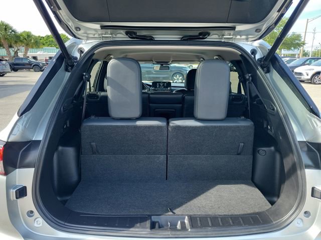 Used 2024 Mitsubishi Outlander SE AWD/4WD image 11